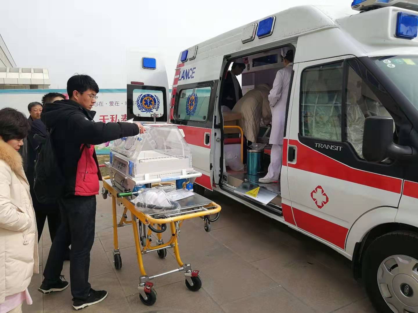白河县救护车转院
